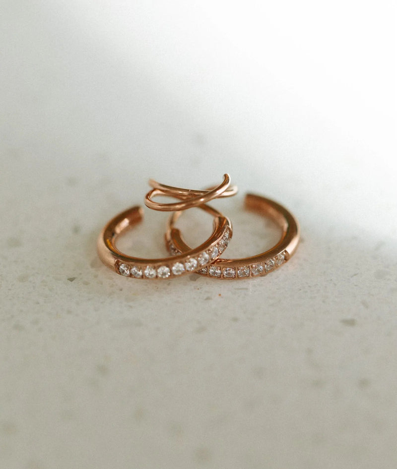 Diamond Double Twist Hoop Ear Ring